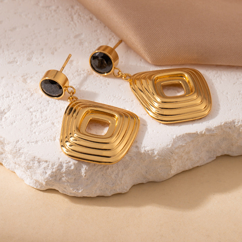 Vaela Earrings