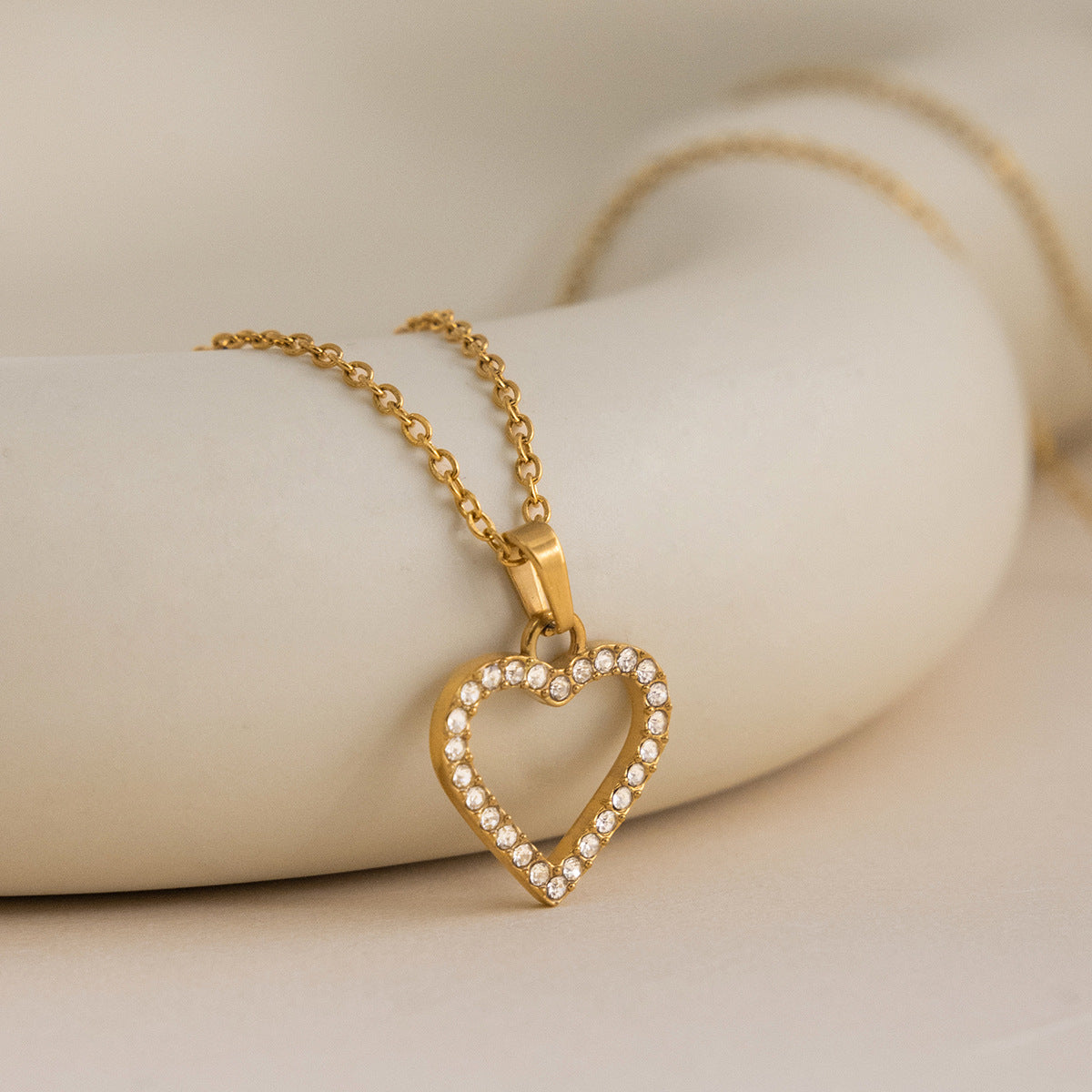 Valenne Necklace