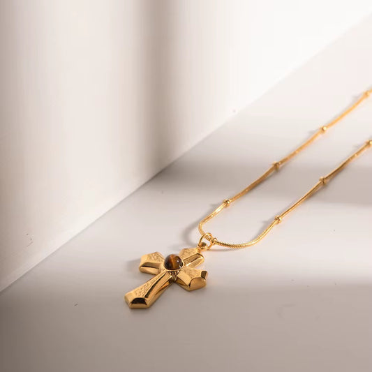 Crucis Necklace