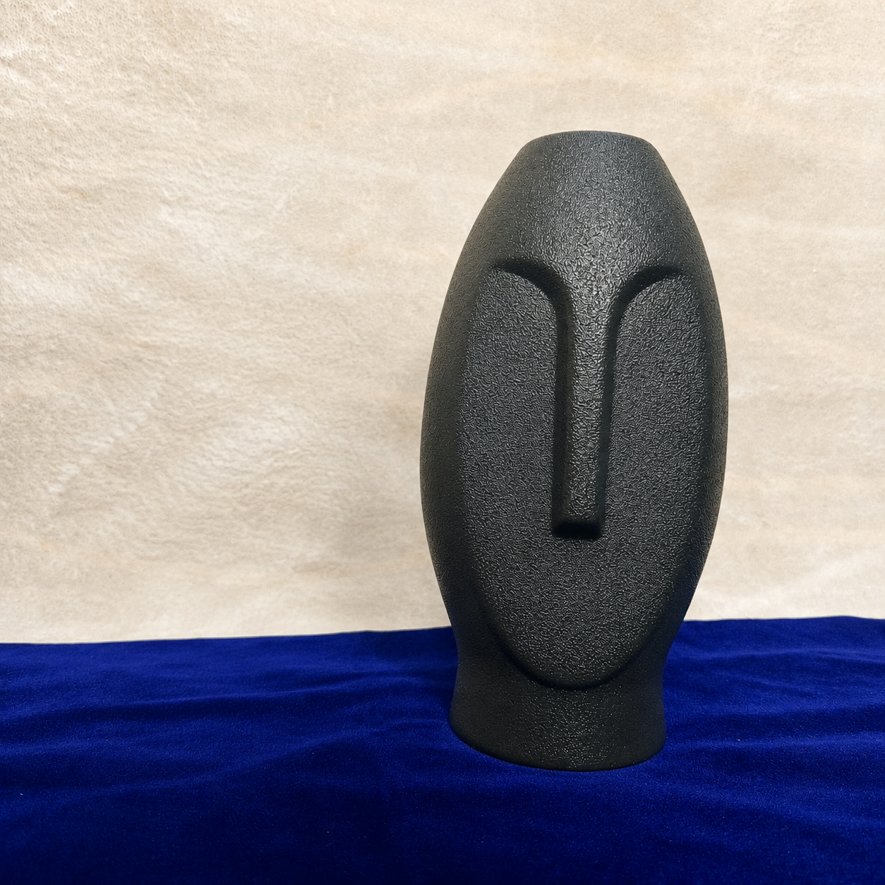 Kaelen Face Art Vase