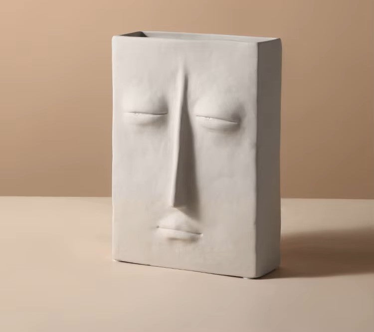 Artena Face Vase