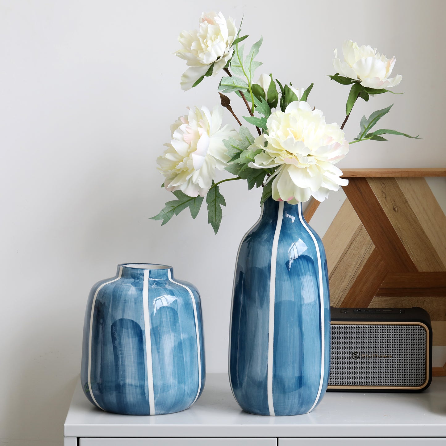 Azora Vase