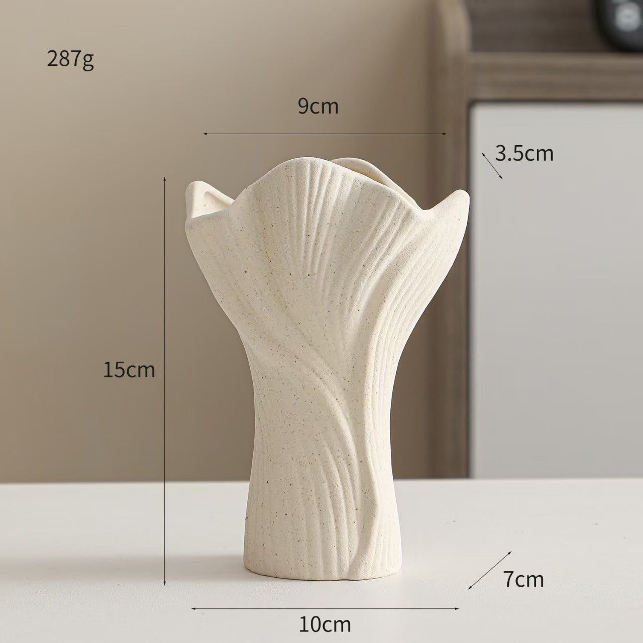 Calista Vase