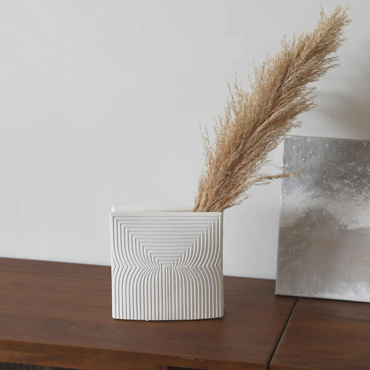 Skadi Ceramic Vase