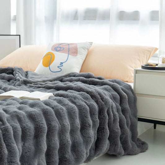Furivra Ripple Throw