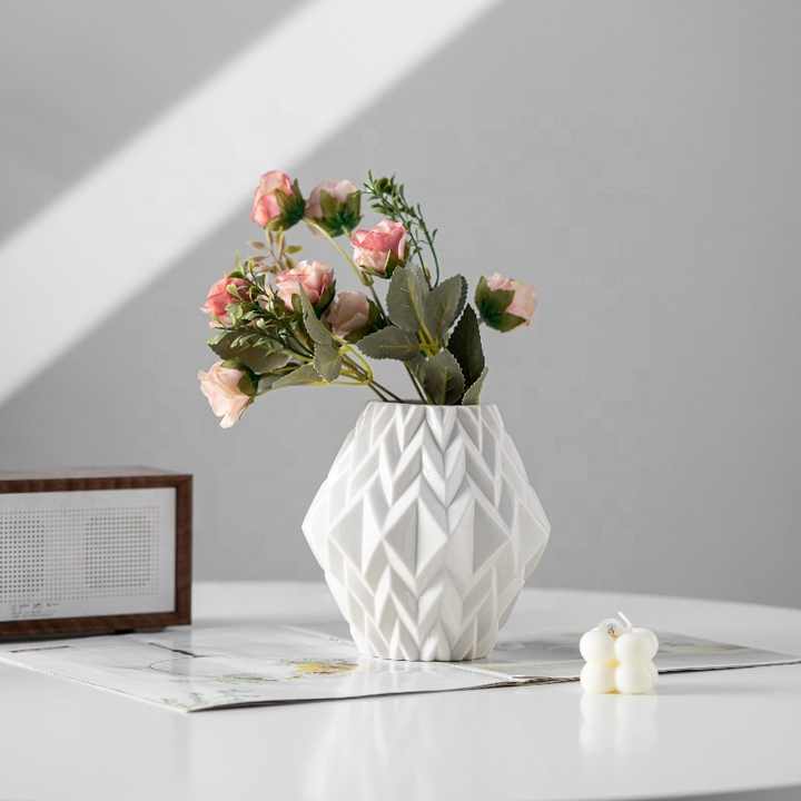 Atelier Blanc Ceramic Vase