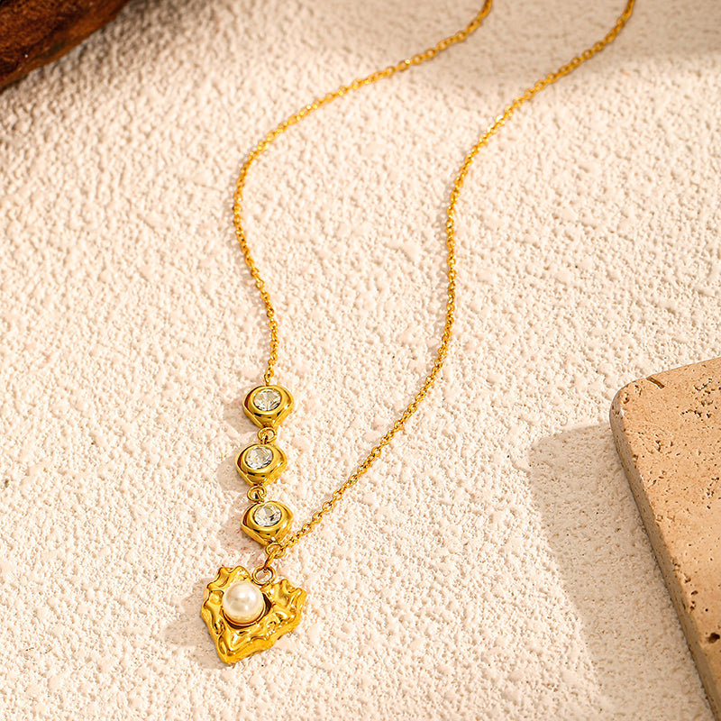 Amorelle Necklace