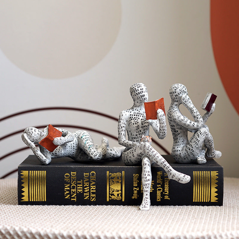 Lunaro Thinker Figurine
