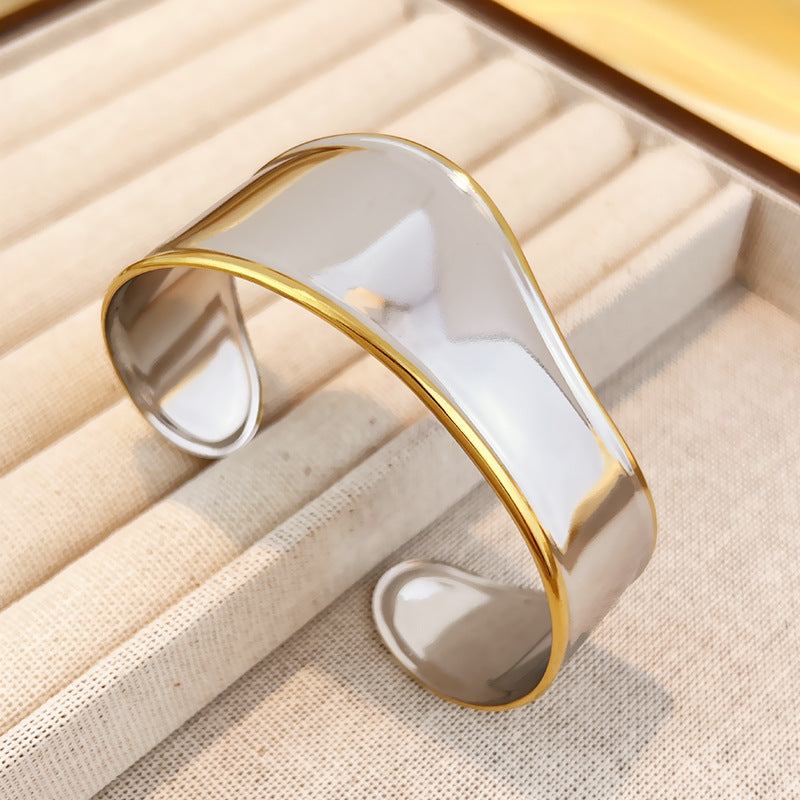 Theia Bangle