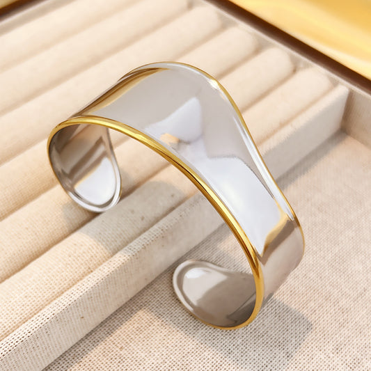 Theia Bangle