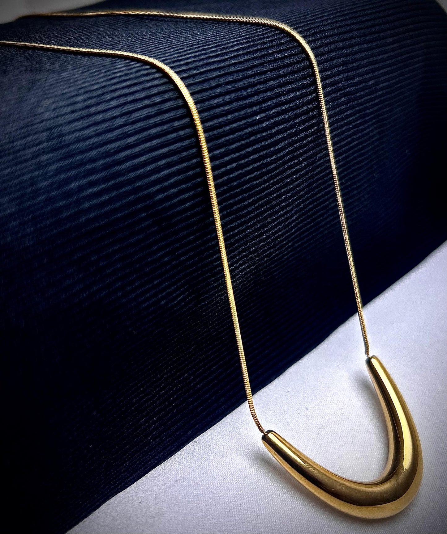 Golden Marguerite Necklace