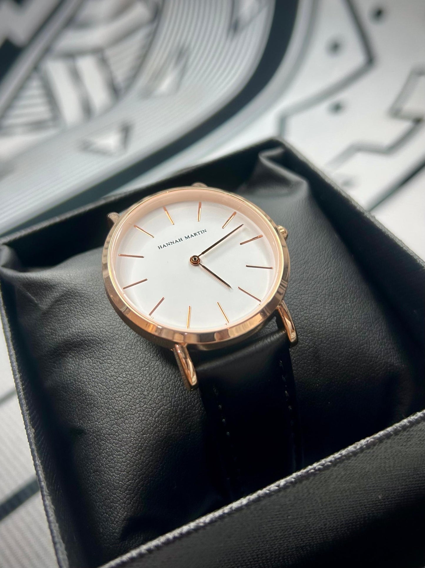 Noiré Watch