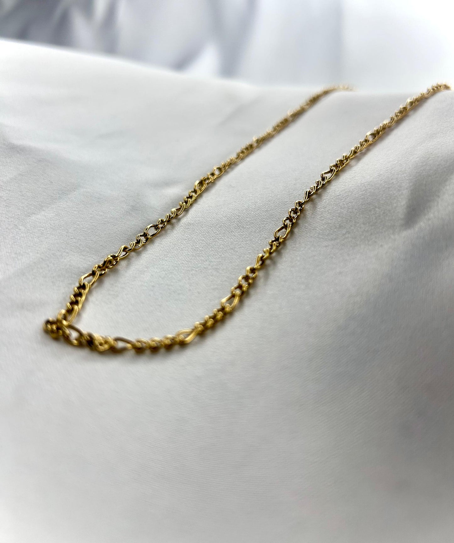 Lustra Chain
